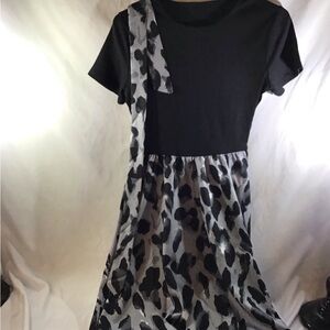 Elegant Black and Gray Women's Casual Dress